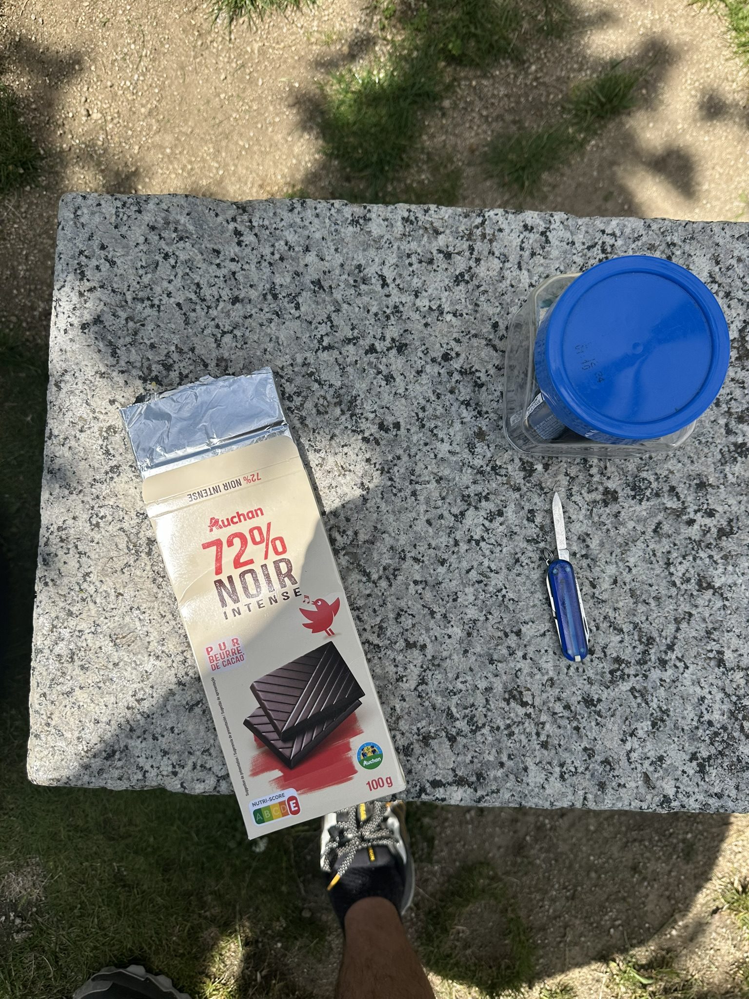 Pause chocolat en randonnée en Corse