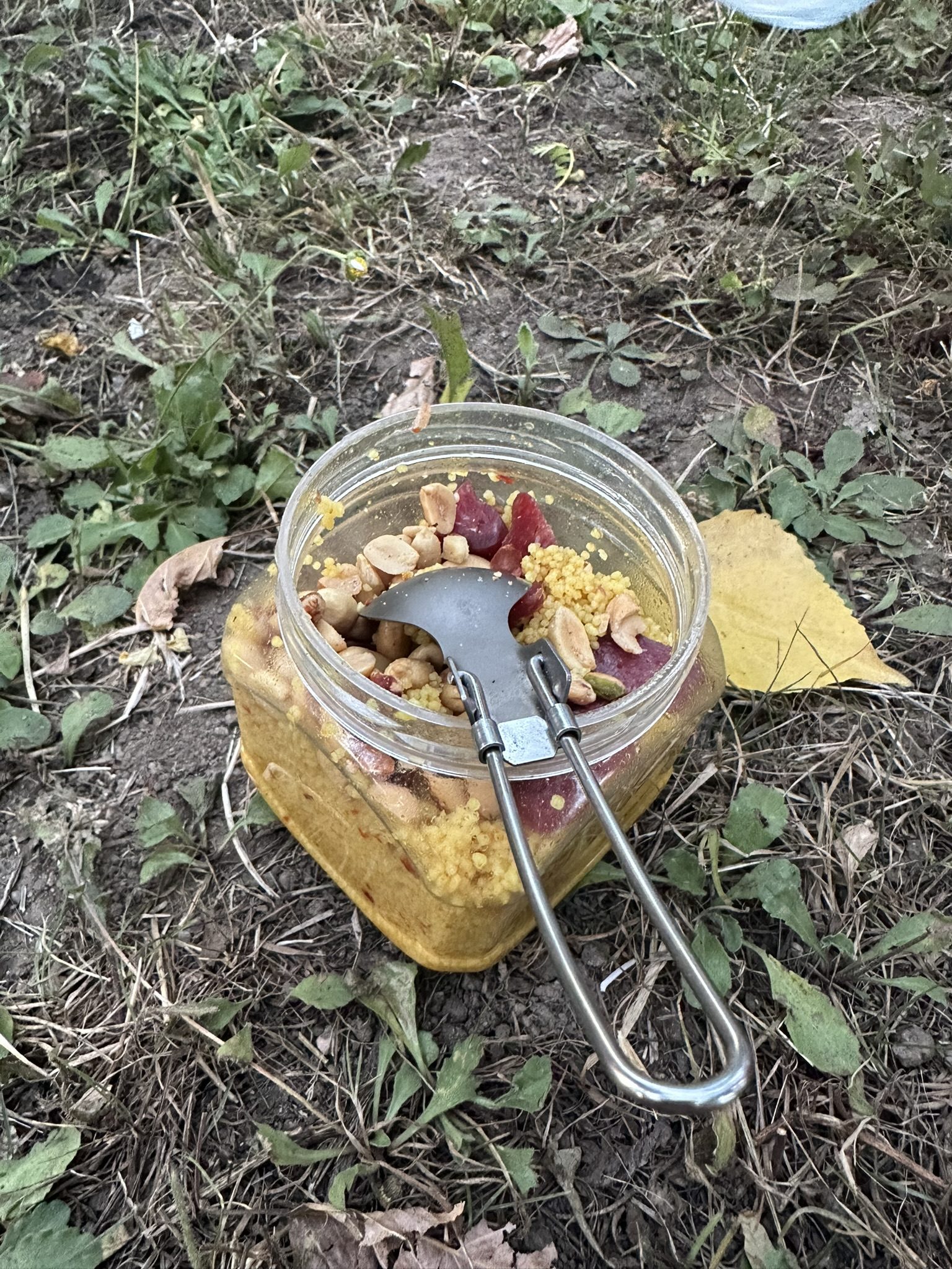 Repas lyophilisé en randonnée avec spork en Corse