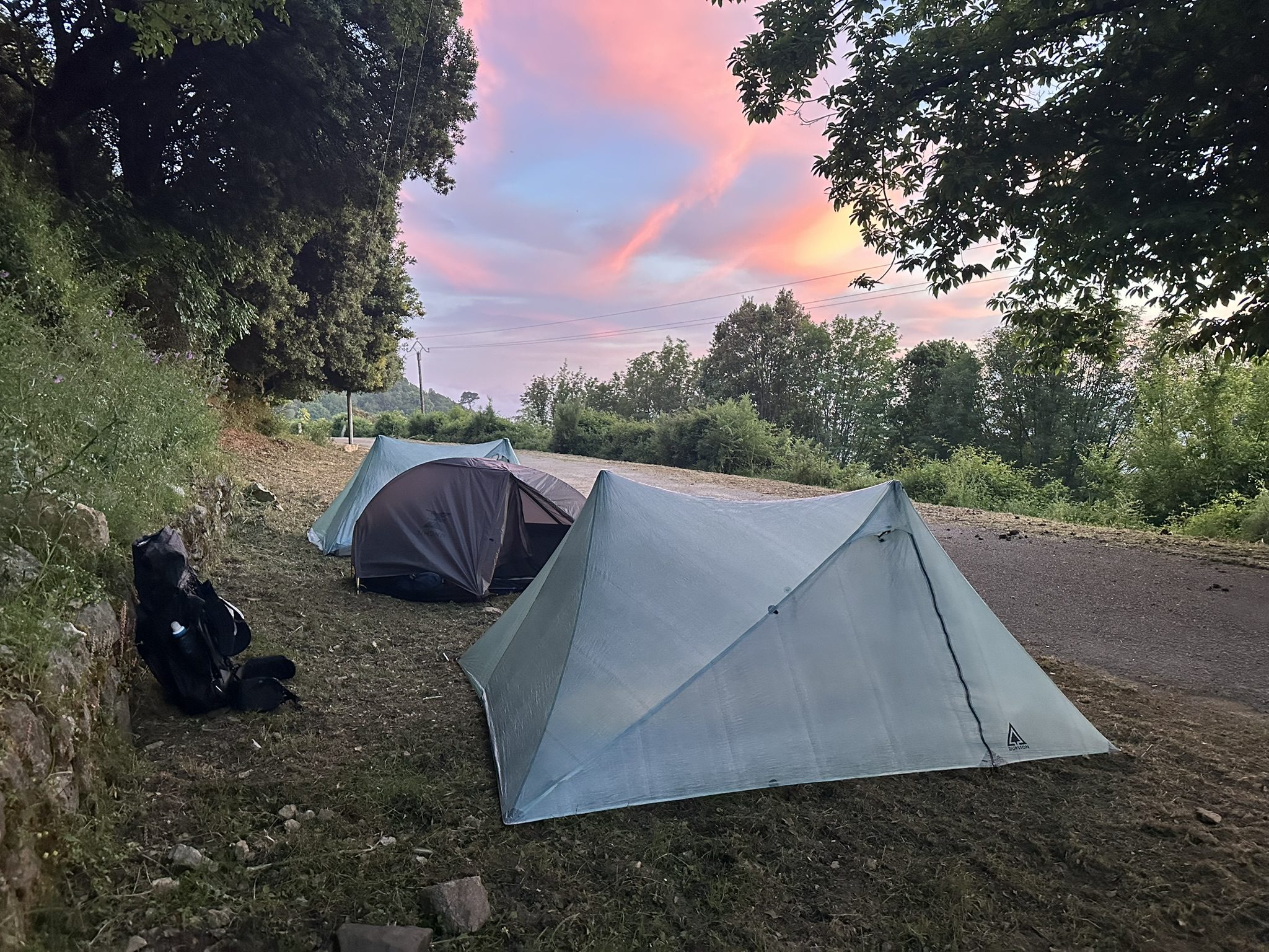 Bivouac au coucher du soleil en Corse