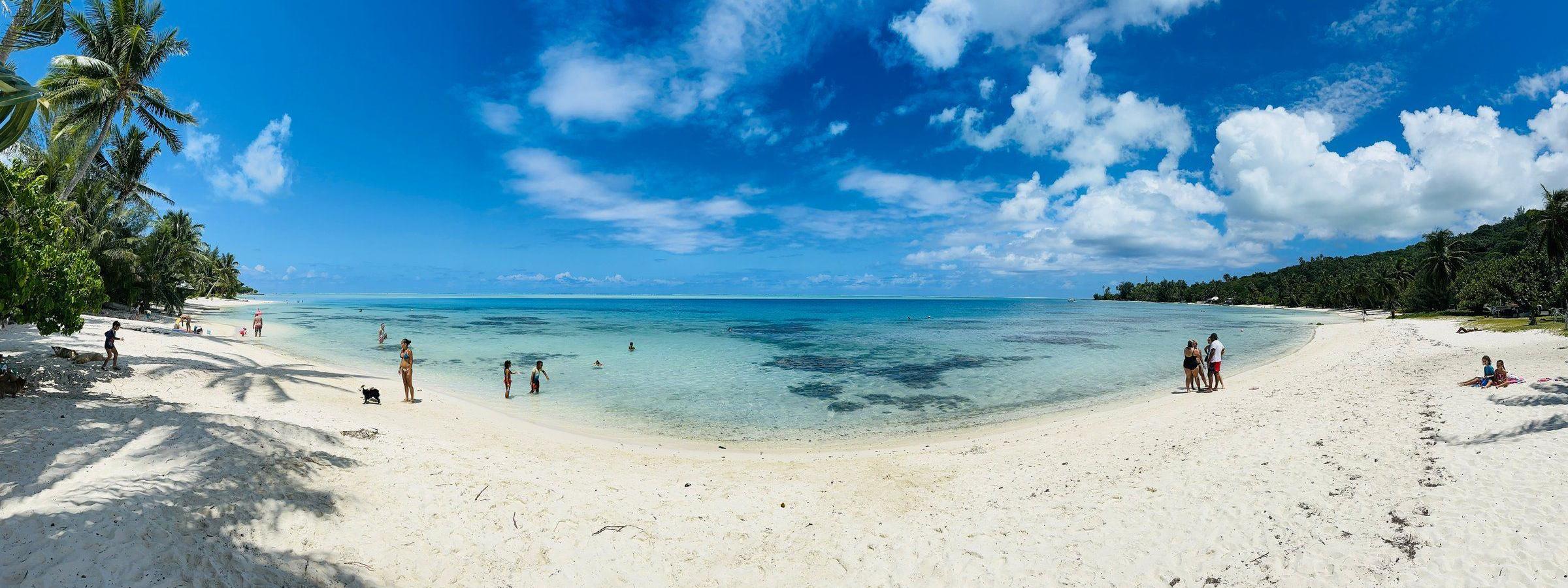 Plage turquoise en Polynésie française