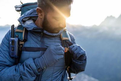 Doudoune synthétique Decathlon Forclaz Trek MT100 - 4